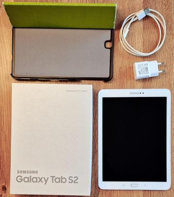 Tablet S2 9,7" Samsung wit 32GB (oplader, hoes) beschikbaar voor biedingen