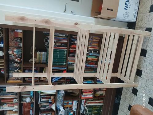 Mooi stapelerk in lichthout, Huis en Inrichting, Kasten | Boekenkasten, Zo goed als nieuw, Ophalen