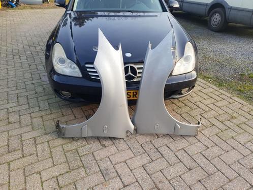 MITSUBISIHI LANCER VOORSCHERMEN BJ 2007, Auto-onderdelen, Carrosserie, Spatbord, Gebruikt, Ophalen of Verzenden