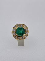 Bague diamants et emeraude colombienne, Handtassen en Accessoires, Ringen, Ophalen of Verzenden, Zo goed als nieuw, Geel, Goud