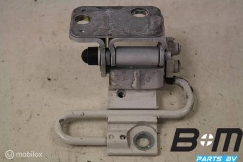 Deurscharnier links onder VW Passat B7 Variant 3C8833411B, Auto-onderdelen, Carrosserie, Gebruikt