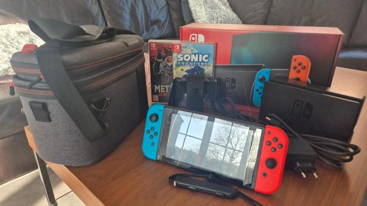 Nintendo Switch avec Metroid Dread Sonic Frontiers et sac, Consoles de jeu & Jeux vidéo, Jeux | Nintendo Switch, Utilisé, 3 joueurs ou plus