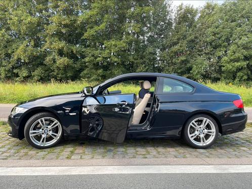BMW 320i e92, Auto's, BMW, Particulier, Bluetooth, Benzine, Euro 6, Zwart, Ophalen