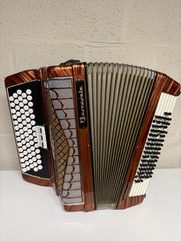 Zelfspelende Luxe Accordeons en meer... beschikbaar voor biedingen