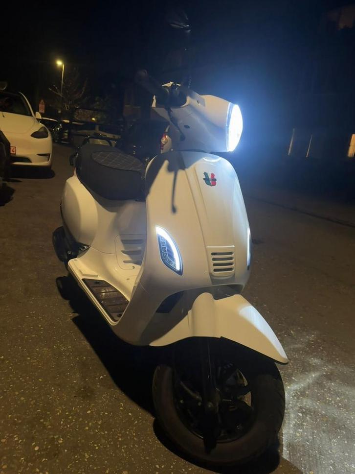 GTS TOSCANA DYNAMIC 2025, Vélos & Vélomoteurs, Vélomoteurs & Scooters bridés, Comme neuf, Autres marques, Essence, Enlèvement