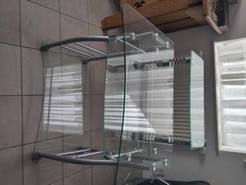 Table pour ordinateur  beschikbaar voor biedingen