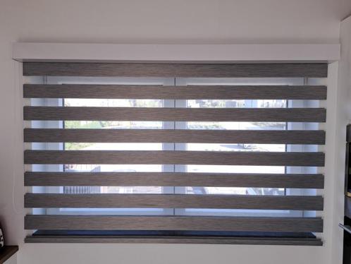 Store jour/nuit – 144 cm – gris effet bois – très bon état, Huis en Inrichting, Stoffering | Gordijnen en Lamellen, Zo goed als nieuw
