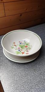 Fruitkommetje met gaatjes , Italy, Huis en Inrichting, Keuken | Servies, Ophalen of Verzenden, Nieuw, Kom(men)