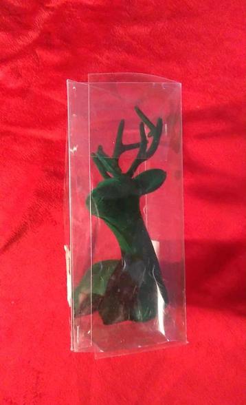 rendier groen in stof beschikbaar voor biedingen