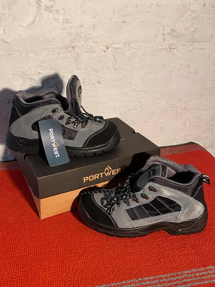 Nieuwe PORTWEST veiligheidsschoenen hoge bovenkant, maat 42, Kleding | Heren, Schoenen, Nieuw, Werkschoenen, Zwart, Ophalen of Verzenden