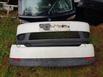 FORD FIESTA VOORBUMPER BJ 2002 TOT 2005 beschikbaar voor biedingen