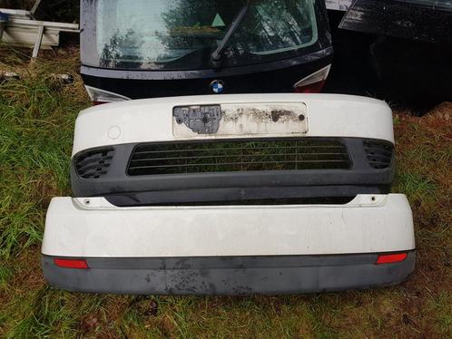 FORD FIESTA VOORBUMPER BJ 2002 TOT 2005, Auto-onderdelen, Carrosserie, Bumper, Voor, Gebruikt, Ophalen of Verzenden