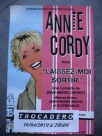 Annie Cordy - affiche "laissez-moi sortir" - 2010, Autres sujets/thèmes, Utilisé, Enlèvement ou Envoi, Rectangulaire vertical