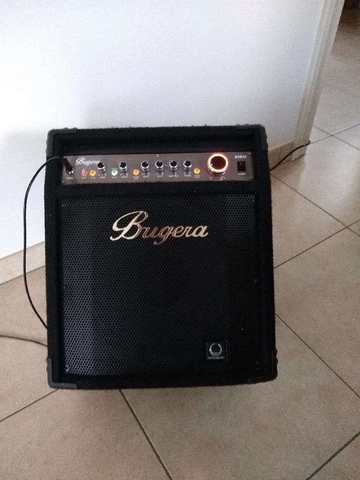 Bugera BXD12 basversterker, Musique & Instruments, Amplis | Basse & Guitare, Utilisé, Guitare basse, 100 watts ou plus, Enlèvement