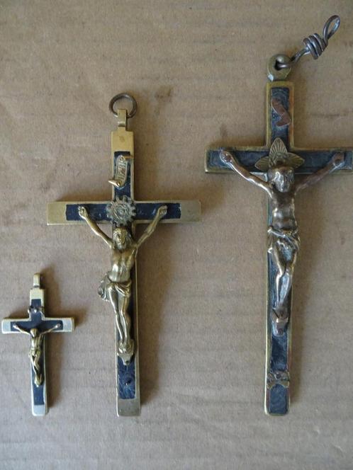 Collection pendentif croix antique 3x disponible séparément, Antiquités & Art, Antiquités | Objets religieux, Enlèvement ou Envoi