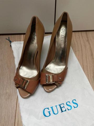 Chaussure talon Guess 39 camel, Guess, Escarpins, Brun, Porté