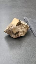 Pyriet op matrix, Verzamelen, Mineralen en Fossielen, Ophalen