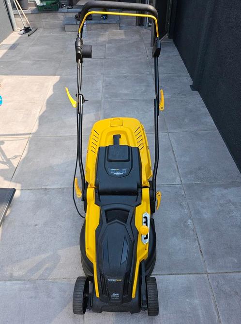 Powerplus, Tuin en Terras, Grasmaaiers, Gebruikt, Ophalen