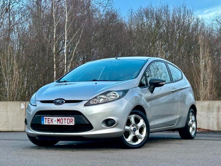 FORD FIESTA 1.4 BENZINE, GEKEURD, BLEUTOOTH, AIRCO, PROPER, Autos, Ford, Entreprise, Achat, Fiësta, ABS, Phares directionnels