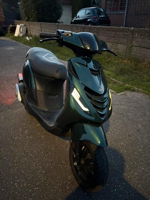 Piaggio Zip 2-takt B-klasse, Fietsen en Brommers, Scooters | Piaggio, Zo goed als nieuw, Zip, Ophalen