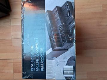Lot de 150 couverts en acier inoxydable. beschikbaar voor biedingen