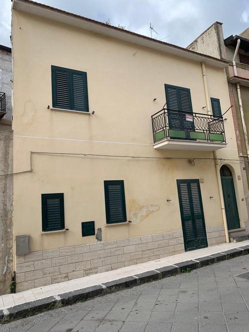 Maison de 53 m² à 14.000€ à 30min de la mer, Immo, Étranger, Italie, Maison d'habitation, Village