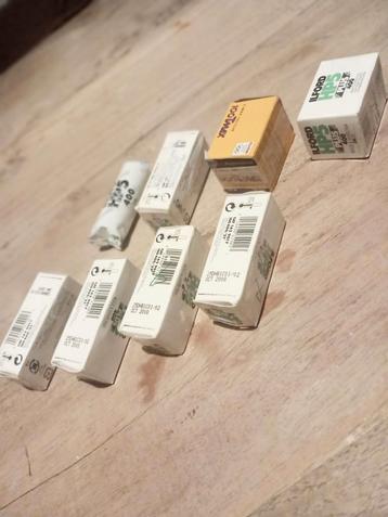 Lot vervallen zwart-witfilm Ilford & Kodak (8 rolletjes)
 beschikbaar voor biedingen