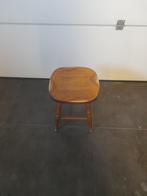vierkante houten stoel met 4 ronde poten, Ophalen, Gebruikt, Bruin, Hout