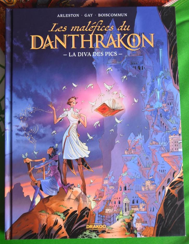 BD Les Maléfices du Danthrakon - EO - Ed. Drakoo, Livres, BD, Comme neuf, Une BD, Enlèvement ou Envoi
