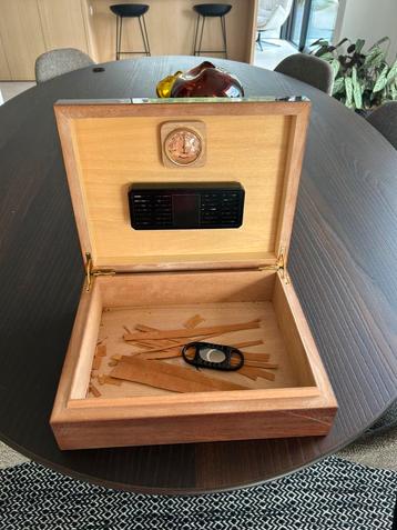 Humidor beschikbaar voor biedingen