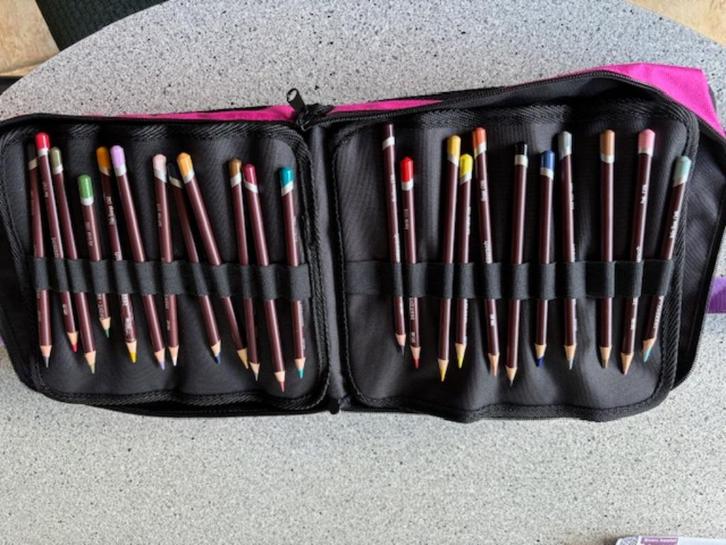 hoogwaardige kleurpodloden, Hobby en Vrije tijd, Tekenen, Gebruikt, Potlood of Stift, Ophalen