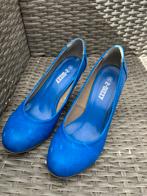 Pumps blauw en roze maat 38, Kleding | Dames, Ophalen, Zo goed als nieuw, Blauw, Pumps