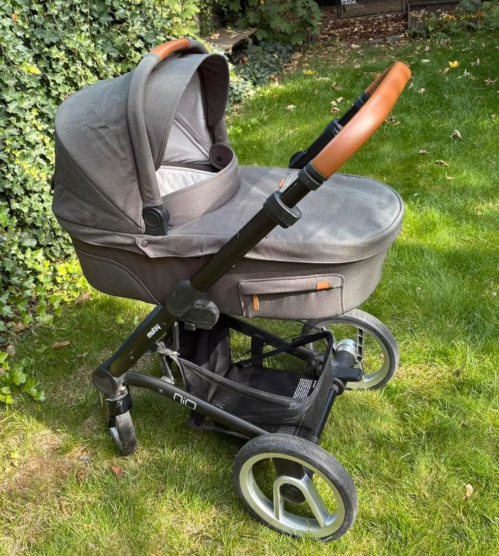 Buggy Mutsy Nio in goede staat. Met voetenzak, regenhoes …, Kinderen en Baby's, Kinderwagens en Combinaties, Gebruikt, Combiwagen