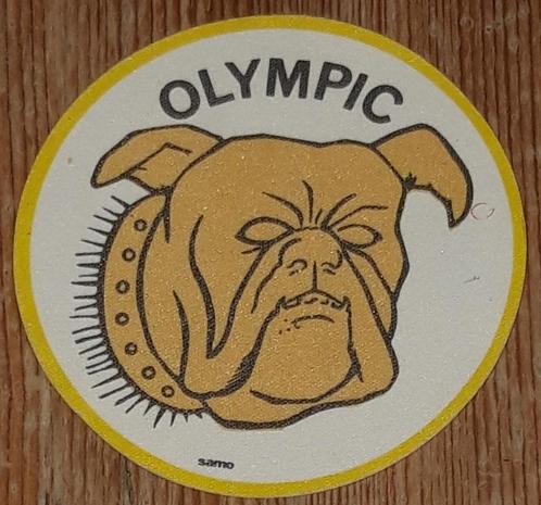 Vintage sticker Olympic 1975 Samo voetbal autocollant, Collections, Autocollants, Comme neuf, Sport, Enlèvement ou Envoi