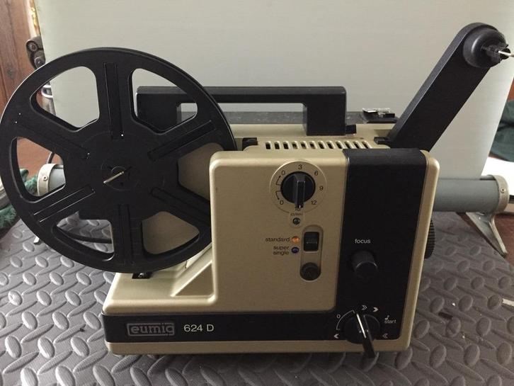 Projecteur ciné  Double 8 et Super8  " EUMIG   624 D ", Audio, Tv en Foto, Filmrollen, 8mm film, Ophalen