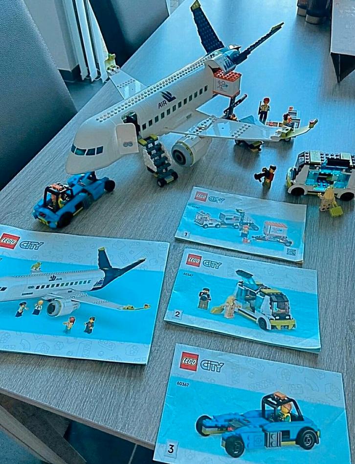 LEGO City Passagiersvliegtuig (60367) - 7 jaar, Games en Spelcomputers, Spelcomputers | Nintendo Wii, Ophalen