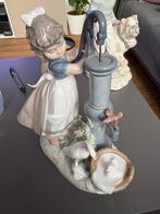 Porselein spanse, Verzamelen, Beelden en Beeldjes, Ophalen, Zo goed als nieuw