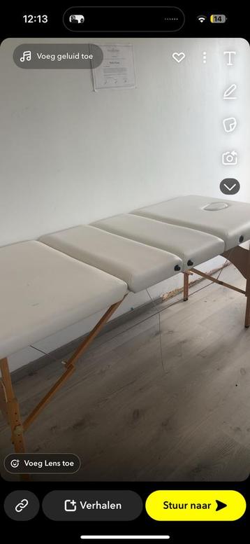 Massage tafel beschikbaar voor biedingen