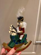 Casse noisette sur cheval à bascule, Enlèvement, Comme neuf