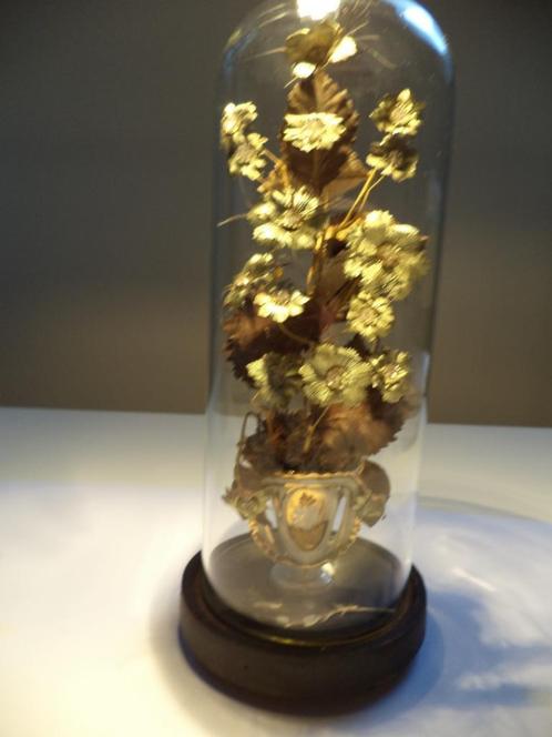 antieke stolp getrokken glas verguld boeket bloemen bladeren, Antiek en Kunst, Antiek | Glaswerk en Kristal, Ophalen