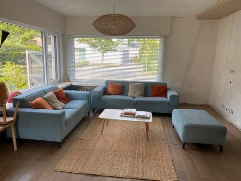 Blauwe zetel salon set deba merk xoon, Huis en Inrichting, Zetels | Complete zithoeken, Gebruikt, Ophalen