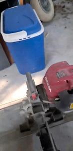 Vend regle vibrant a beton, Doe-het-zelf en Bouw, Gereedschap | Overige machines, Ophalen, Gebruikt