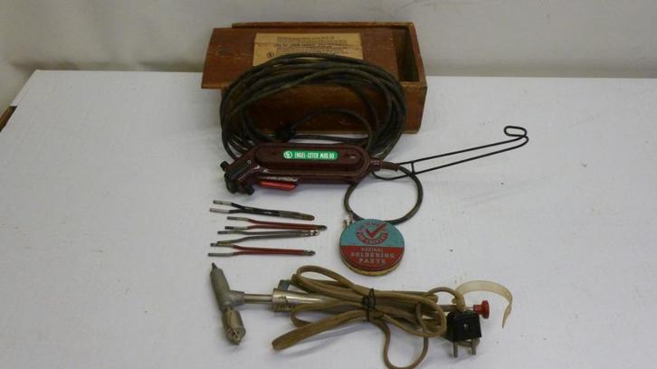 2 vintage soldeerbouten,jaren 50/60., Antiek en Kunst, Curiosa en Brocante, Ophalen of Verzenden