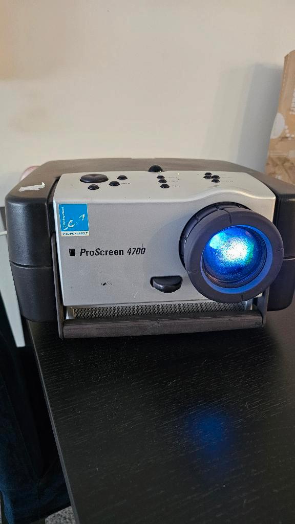 Philips Proscreen 4700 projector, TV, Hi-fi & Vidéo, Projecteurs vidéo, Enlèvement ou Envoi