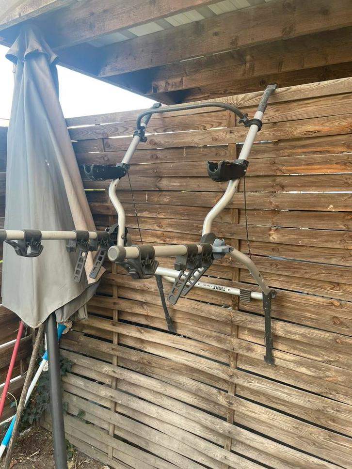Thule clip on fietsendrager voor op de achterruit., Auto diversen, Fietsendragers, Gebruikt, Achterklepdrager, 3 fietsen of meer