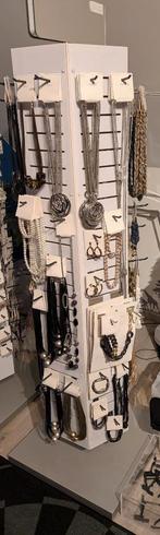 Juwelen + draaiende display met spiegel + zonnebrillen, Ophalen, Nieuw