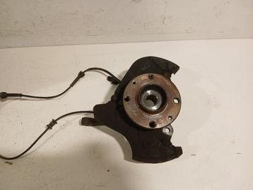 WIELNAAF LINKS VOOR Fiat 500 (312) (01-2007/12-2012) beschikbaar voor biedingen