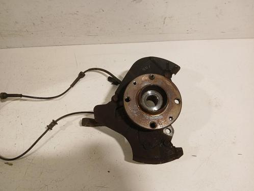 WIELNAAF LINKS VOOR Fiat 500 (312) (01-2007/12-2012), Auto-onderdelen, Remmen en Aandrijving, Fiat, Gebruikt
