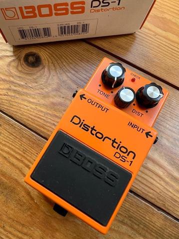  BOSS DS-1 Distortion effectenpedaal disponible aux enchères