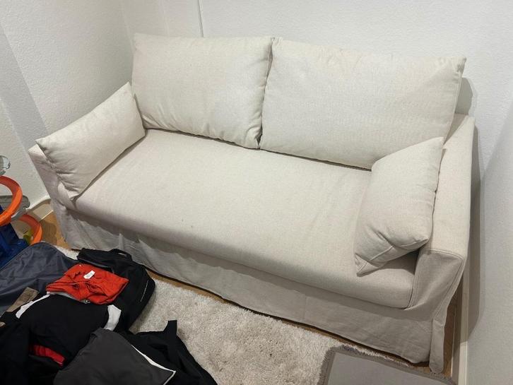 Canapé 2 places convertible Hyltarp (IKEA), Huis en Inrichting, Zetels | Complete zithoeken, Zo goed als nieuw, Stof, Ophalen